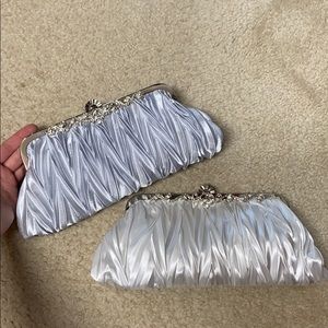 2 clutch purses